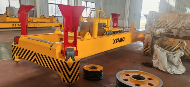 20ft Hydraulic Fixed-Length Spreader view 2