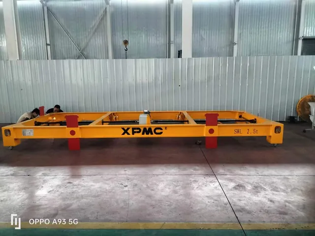 Twin-Lift Spreaders